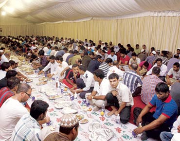 الإمارات تقدم وجبات إفطار للمسلمين في المكسيك